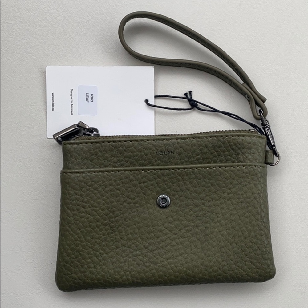 Colab mini wristlet